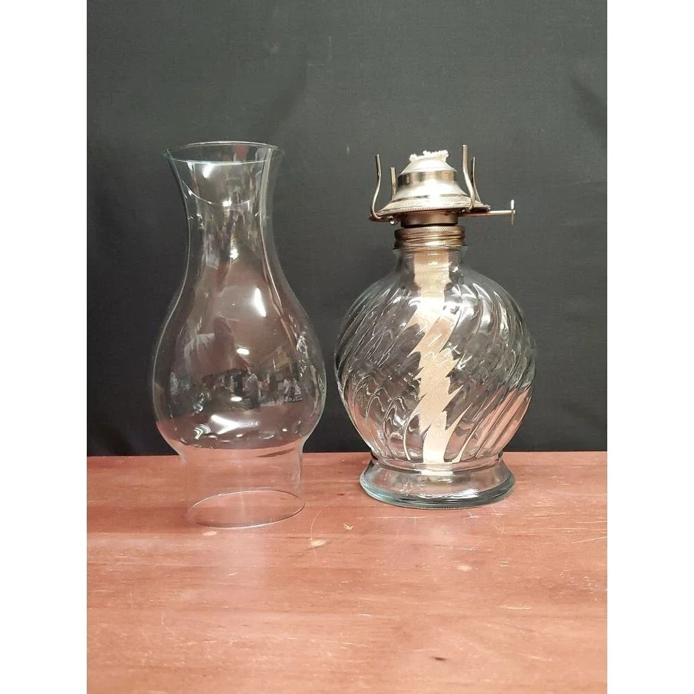 Kaadan LTD Vintage Swirl Base Hurricane Oil Lamp